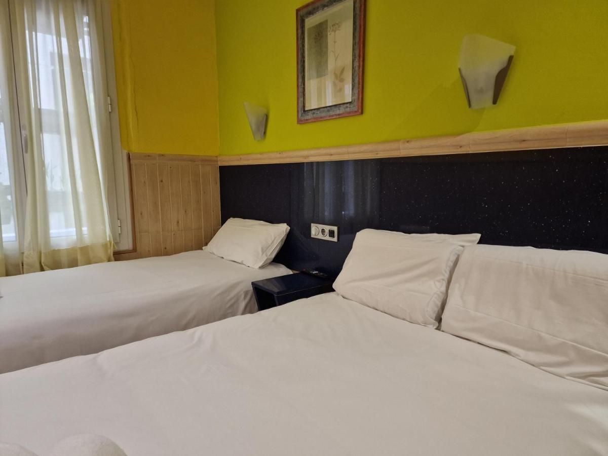 Pension Izar Bat Guesthouse サン・セバスティアン エクステリア 写真
